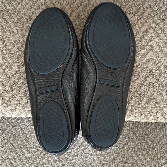 Tory Burch patent Leather Women's Ballet Flats with Logo Medallion - Picture 4 of 5